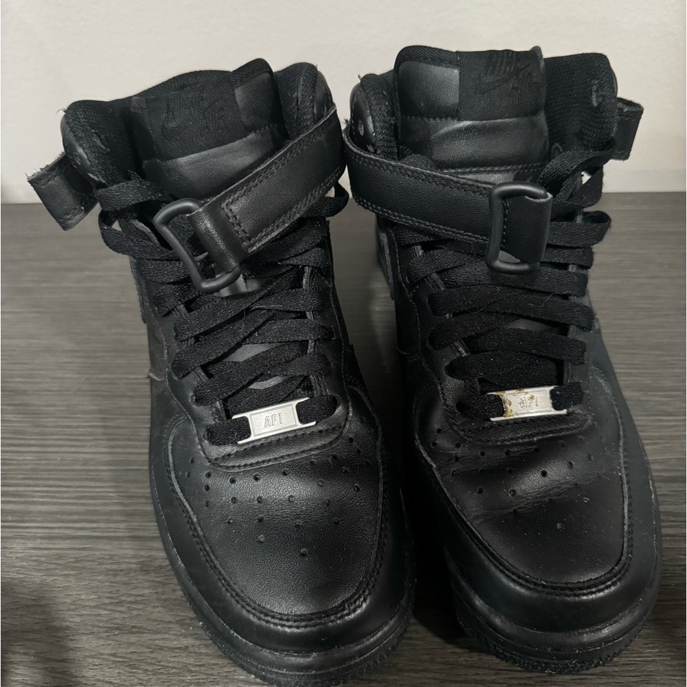 Black AF1s🖤